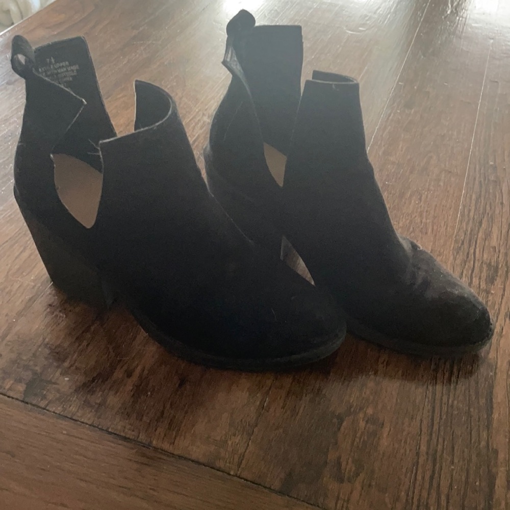 Black ankle booties